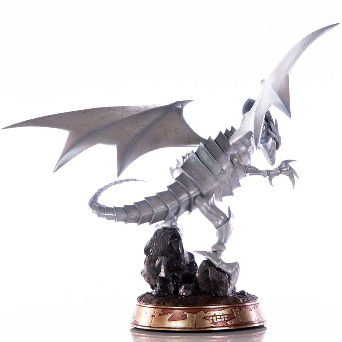 Yu-Gi-Oh! Blue-Eyes White Dragon 14-Inch White Statue